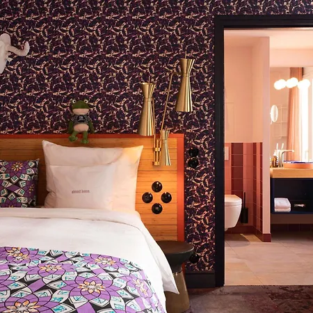 25hours Terminus Nord 4*