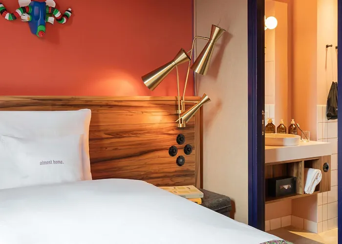 25hours Terminus Nord 4*