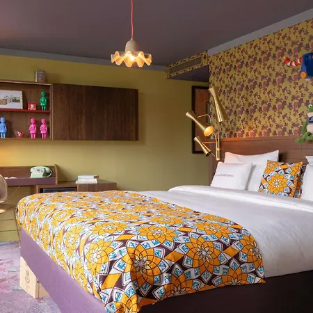 ホテル 25hours Terminus Nord パリ